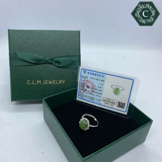 Nhẫn Bạc Đính Đá Nephrite Tròn MS1000