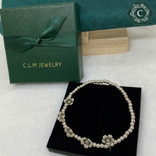 Vòng Tay Titan Charm 5 Bông Hoa Đơn Giản - MS1279