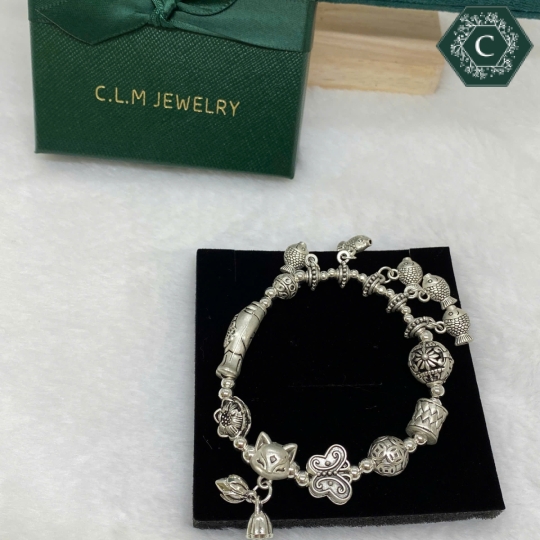 Vòng Tay Titan Charm 5 Con Cá Và Hồ Ly Tượng Trưng Cho Tình Yêu - MS1286