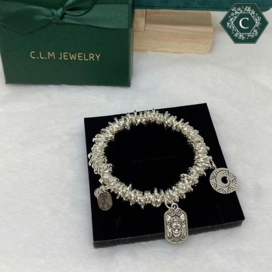 Vòng Tay Titan Charm Thần Tài - MS1290