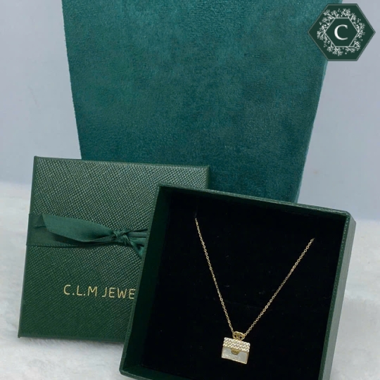 TRANG SỨC C.L.M