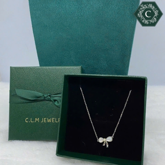 TRANG SỨC C.L.M