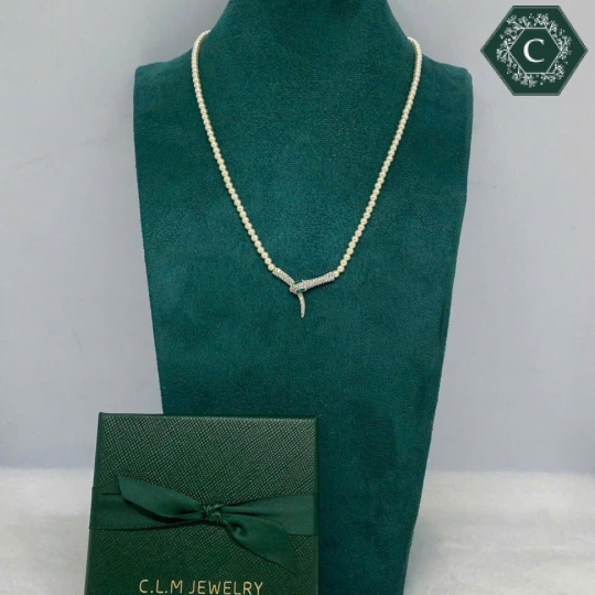 TRANG SỨC C.L.M